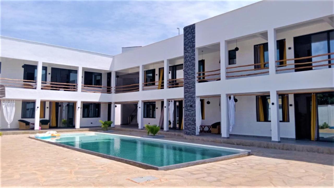 V-Szameitat Homes, Kongo River 迪亚尼海滩 外观 照片